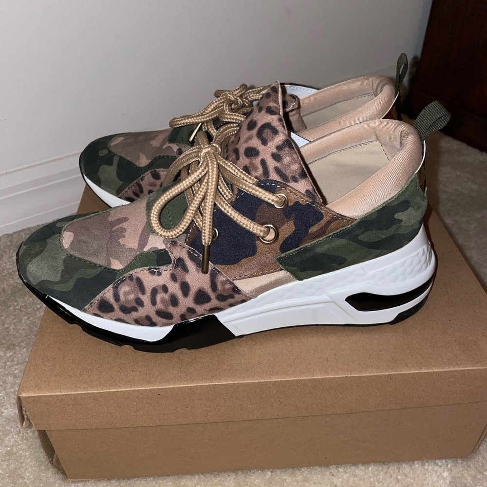 Steve Madden Cliff Sneaker-Camo print